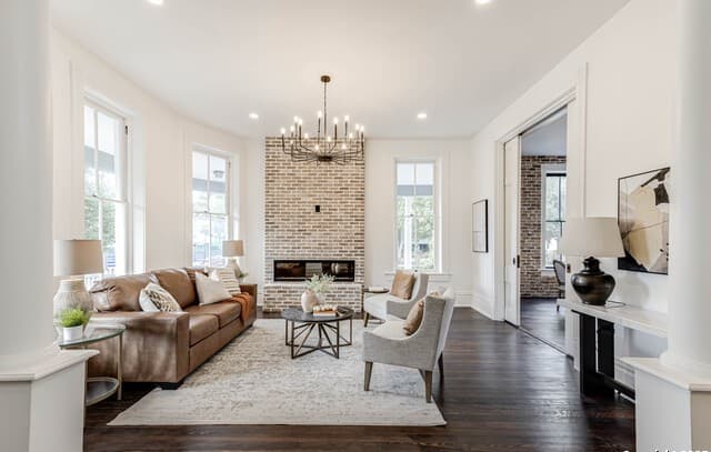 4-bedroom rental at 1231 S Alamo in San Antonio, TX — photo 4