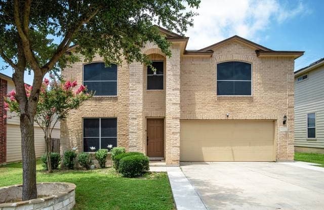 3-bedroom rental at 5323 Dannelly Field in San Antonio, TX — photo 2