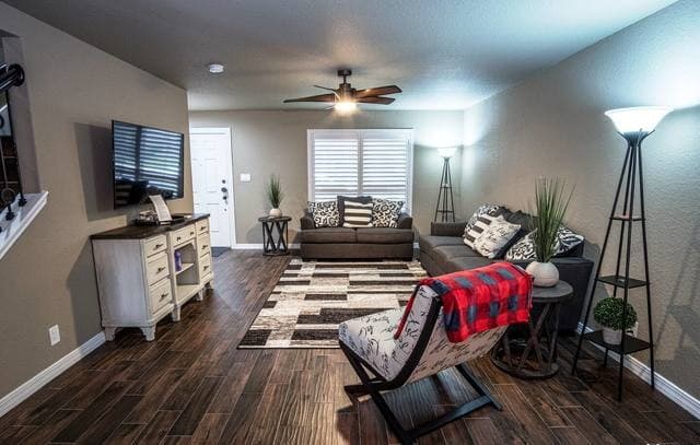 3-bedroom rental at 5323 Dannelly Field in San Antonio, TX — photo 5