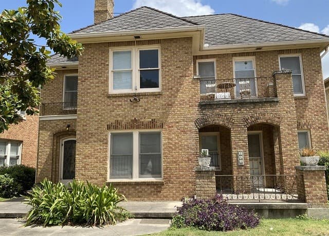 1-bedroom rental at 247 E Lullwood Ave Unit FRONT in San Antonio, TX — photo 2
