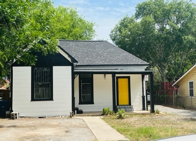 3-bedroom rental at 125 Ada St Unit 1 in San Antonio TX