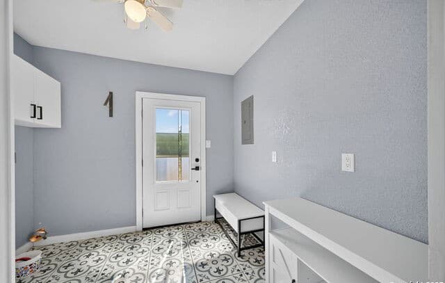 3-bedroom rental at 1203 Avenue J in Hondo, TX — photo 4