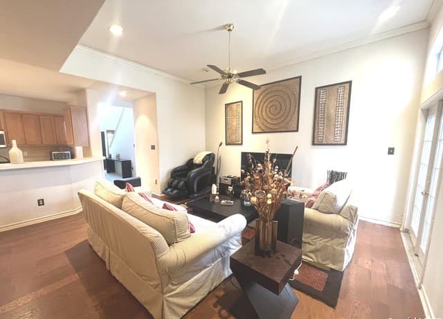 3-bedroom rental at 610 Renoir in San Antonio, TX — photo 2