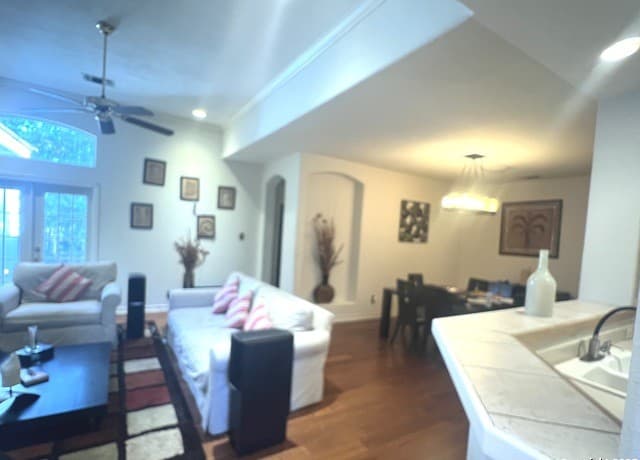 3-bedroom rental at 610 Renoir in San Antonio, TX — photo 3