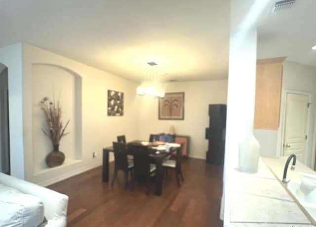 3-bedroom rental at 610 Renoir in San Antonio, TX — photo 4
