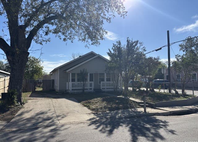 3-bedroom rental at 838 King Ave in San Antonio TX