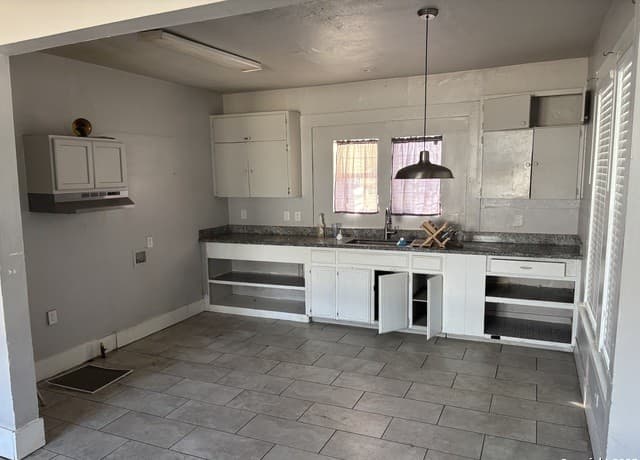 3-bedroom rental at 838 King Ave in San Antonio, TX — photo 4