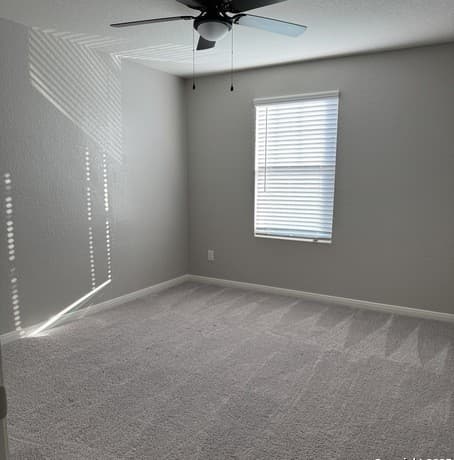 3-bedroom rental at 14685 Maple Terrace in San Antonio, TX — photo 3
