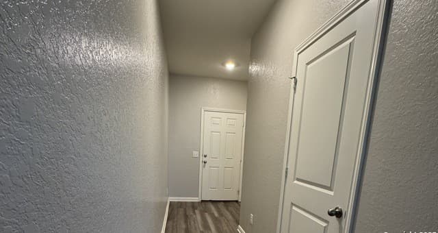 3-bedroom rental at 14685 Maple Terrace in San Antonio, TX — photo 5