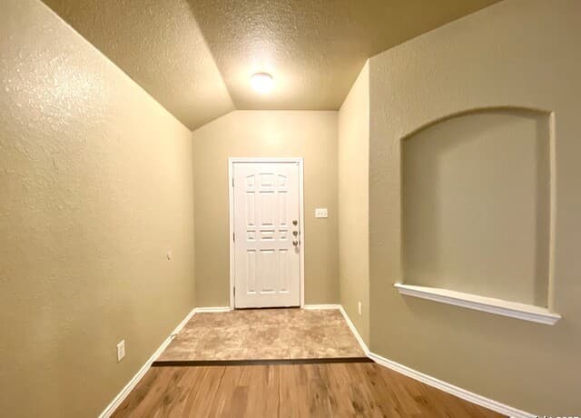 3-bedroom rental at 12647 Point Summit in San Antonio, TX — photo 4