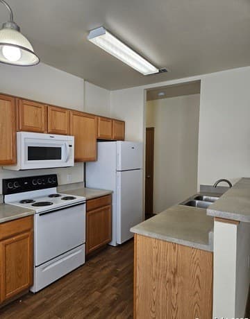3-bedroom rental at 1000 Diamond Unit 1301 in Boerne, TX — photo 4