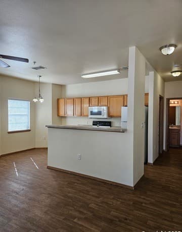 3-bedroom rental at 1000 Diamond Unit 1301 in Boerne, TX — photo 5