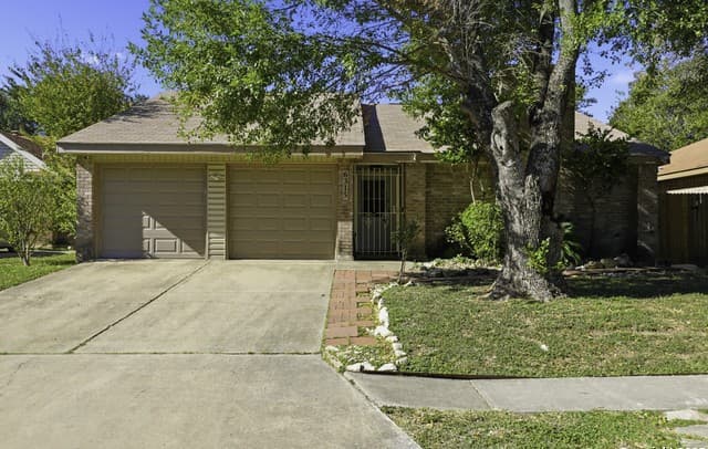 3-bedroom rental at 6315 Forest Village in San Antonio TX