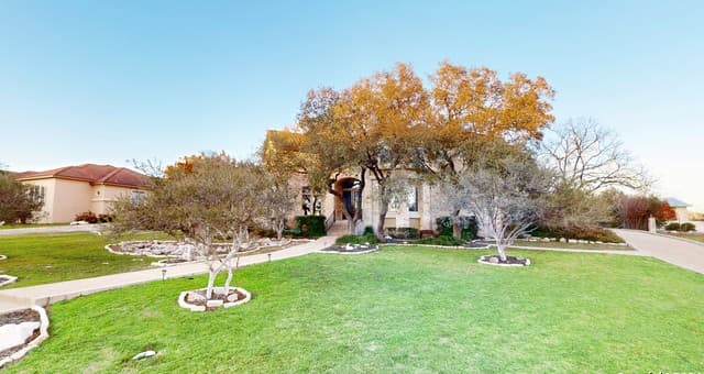 6-bedroom rental at 2011 My Anns Hill in San Antonio TX