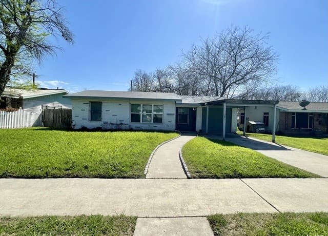 3-bedroom rental at 338 Addax in San Antonio TX