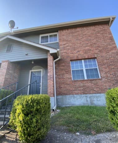 3-bedroom rental at 143 Chapel Hill in San Antonio TX