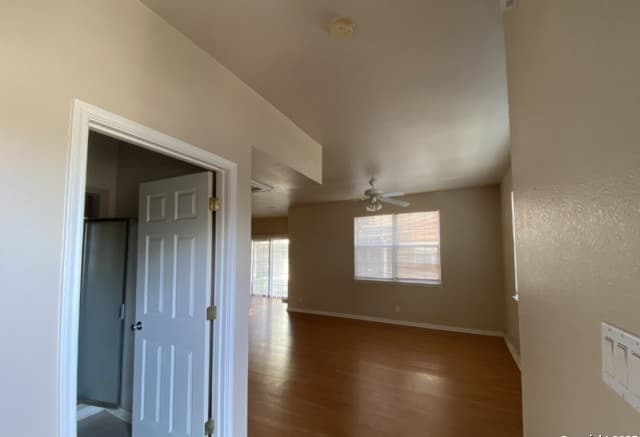 3-bedroom rental at 143 Chapel Hill in San Antonio, TX — photo 4