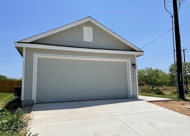 2-bedroom rental at 8256 Piedra Medina in San Antonio, TX — photo 2