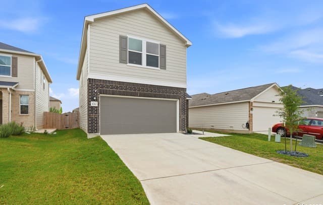 3-bedroom rental at 4742 Pico Pico in San Antonio, TX — photo 3