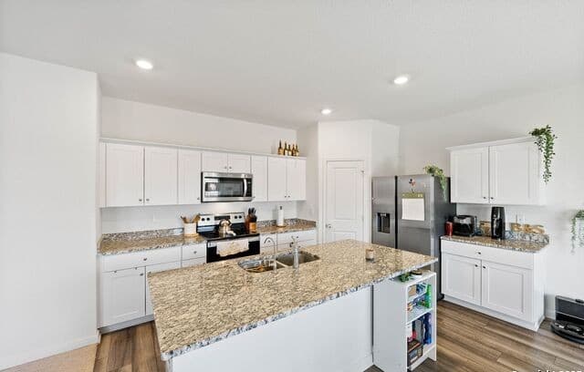4-bedroom rental at 14407 Elkhorn in San Antonio, TX — photo 4