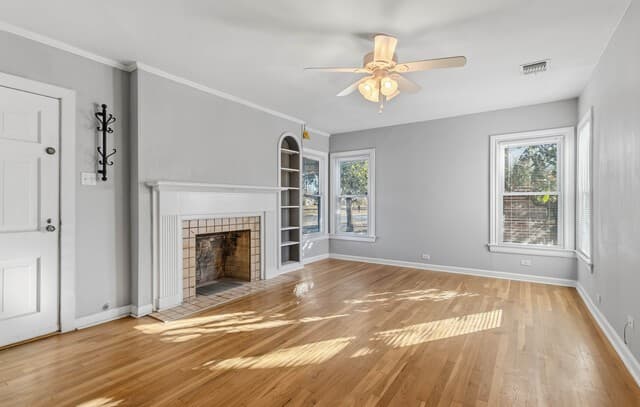 3-bedroom rental at 410 S Park Blvd in San Antonio, TX — photo 4
