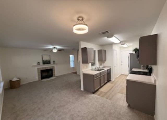 3-bedroom rental at 7715 Rustic in San Antonio, TX — photo 4