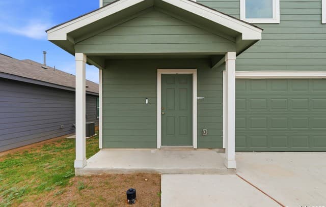 4-bedroom rental at 13942 Bull in San Antonio, TX — photo 3