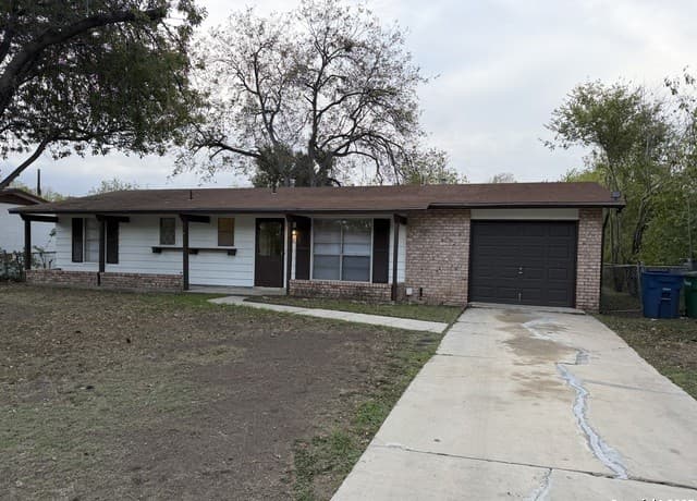3-bedroom rental at 7110 Hickory Grove in San Antonio TX