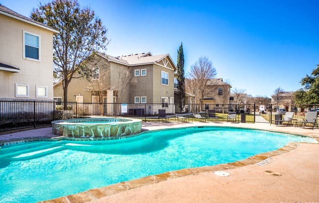 3-bedroom rental at 1000 Diamond Dr Unit 3003 in Boerne, TX — photo 5