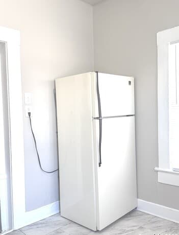 2-bedroom rental at 1021 Ogden Unit 7 in San Antonio, TX — photo 4