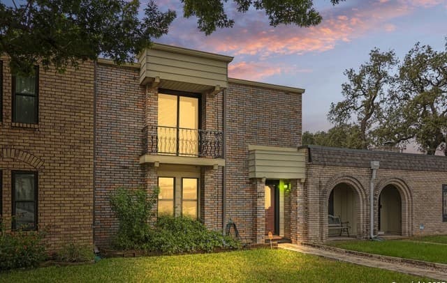 3-bedroom rental at 162 Amistad in Universal City TX