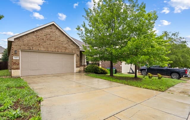 3-bedroom rental at 1443 Kedros in San Antonio, TX — photo 2