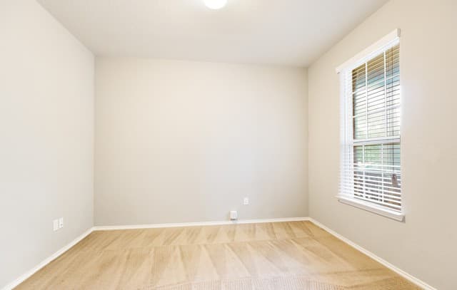 3-bedroom rental at 1443 Kedros in San Antonio, TX — photo 5