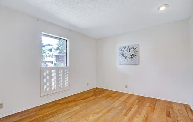 3-bedroom rental at 5538 Timber Canyon St in San Antonio, TX — photo 4