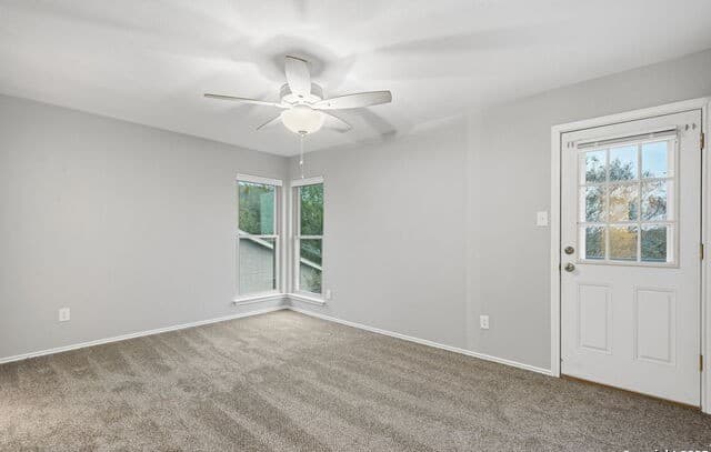 3-bedroom rental at 4430 Putting in San Antonio, TX — photo 5