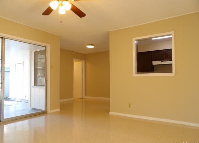 3-bedroom rental at 5637 Walzem in Windcrest TX