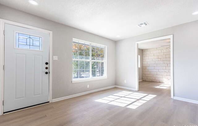 3-bedroom rental at 97 Denton in San Antonio, TX — photo 5