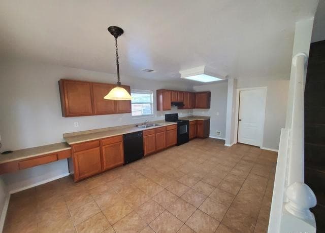 3-bedroom rental at 1411 Ambush Creek in San Antonio, TX — photo 5