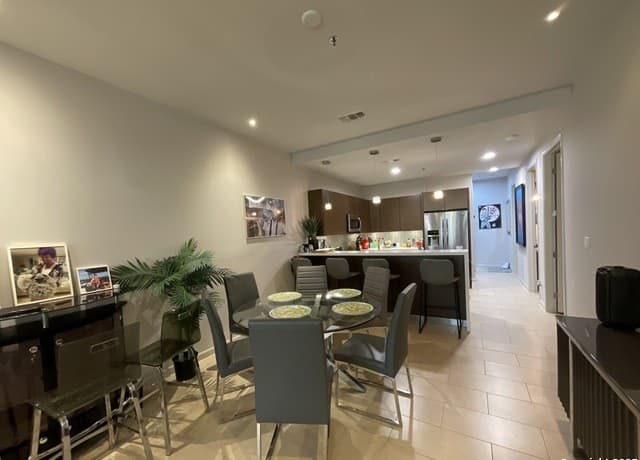 3-bedroom rental at 17902 La Cantera Pkwy Unit 512 in San Antonio, TX — photo 4