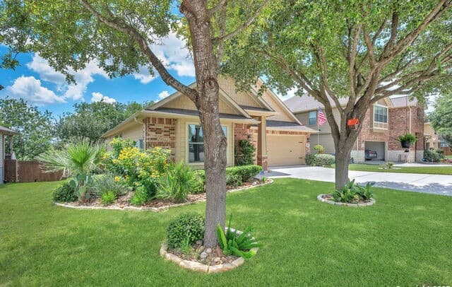 4-bedroom rental at 509 Whittmen in Schertz, TX — photo 4