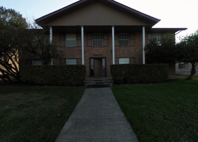 2-bedroom rental at 622 Chauncey Dr Unit 2 in San Antonio TX