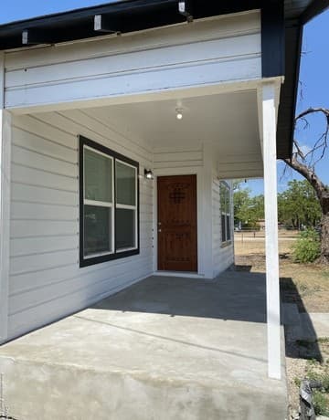 3-bedroom rental at 202 McCAULEY BLVD in San Antonio, TX — photo 4