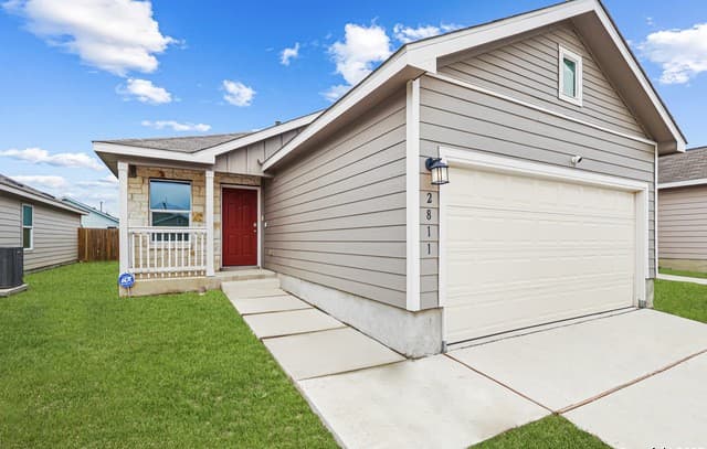 3-bedroom rental at 2811 Gustavo in Converse, TX — photo 2
