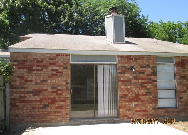 3-bedroom rental at 13202 Larkwalk Dr. in San Antonio, TX — photo 5