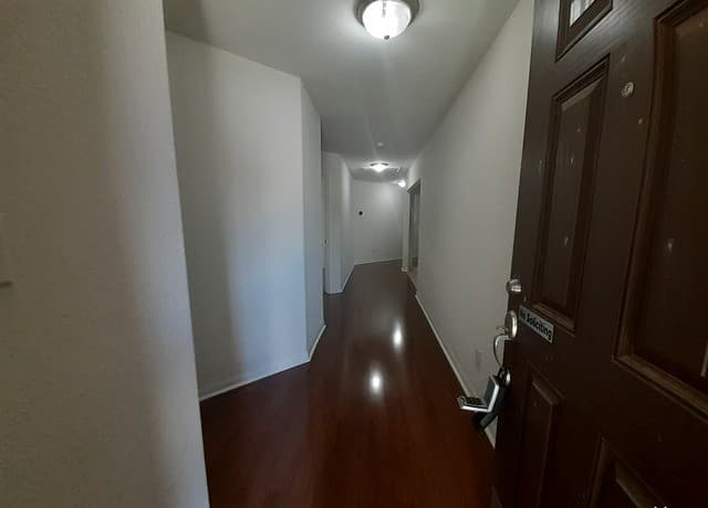 3-bedroom rental at 6843 Luckey Path in San Antonio, TX — photo 2