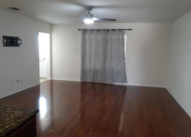3-bedroom rental at 6843 Luckey Path in San Antonio, TX — photo 3