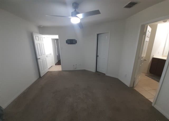 3-bedroom rental at 6843 Luckey Path in San Antonio, TX — photo 5