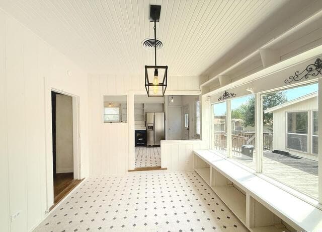 3-bedroom rental at 1214 Sutton in San Antonio, TX — photo 5
