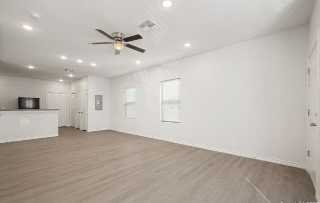 3-bedroom rental at 8719 Wurzbach Unit 202 in San Antonio, TX — photo 3