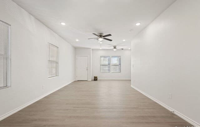 3-bedroom rental at 8719 Wurzbach Unit 302 in San Antonio, TX — photo 4